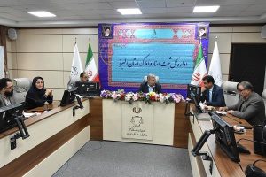 حضور ریاست و مدیر اجرایی کانون البرز در جلسه مشترک ثبت اسناد و اداره پست و کانون برای رفع مشکلات پست قضائی و ارسال اسناد در اداره کل ثبت البرز