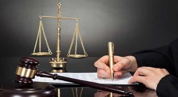 چگونه وثیقه زندانی را از دادگاه پس بگیریم؟ | راهنمای استرداد سند و وجه نقد