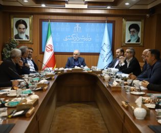 اجازه رد و بدل شدن ثمن معامله در بنگاه‌های معاملات ملکی وجود ندارد