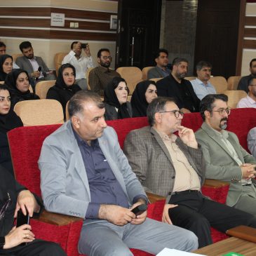 عکس | جلسه پرسش و پاسخ حقوقی و تریبون آزاد صنفی در کانون سردفتران و دفتریاران استان البرز