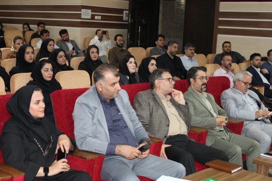 عکس | جلسه پرسش و پاسخ حقوقی و تریبون آزاد صنفی در کانون سردفتران و دفتریاران استان البرز