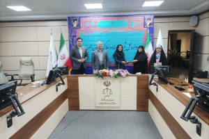 تجلیل ریاست کانون سردفتران و دفتریاران استان البرز و مدیرکل ثبت اسناد و املاک استان البرز از حافظان قرآن