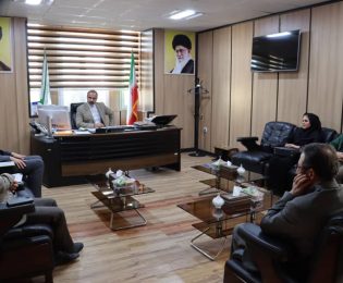 برگزاری جلسه مشترک کانون سردفتران و دفتریاران استان البرز با اداره امور مالیاتی استان البرز در خصوص اخذ استعلام ماده ۱۸۷ و وظایف دفاتر در چارچوب قانون الزام و پاره ای از مشکلات دفاتر اسناد رسمی