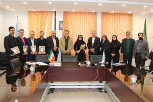 برگزاری مراسم تقدیر و تشکر از اعضای تیم تنیس روی میز کانون سردفتران و دفتریاران استان البرز با حضور اعضای هیات مدیره و رئیس واحد رفاهی و وزشی