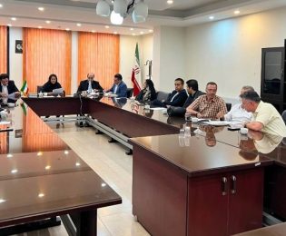 جلسه کمیسون نظارت و بازرسی با حضور رئیس کانون سردفتران و دفتریاران البرز و رئیس کمیسیون در برگزار شد